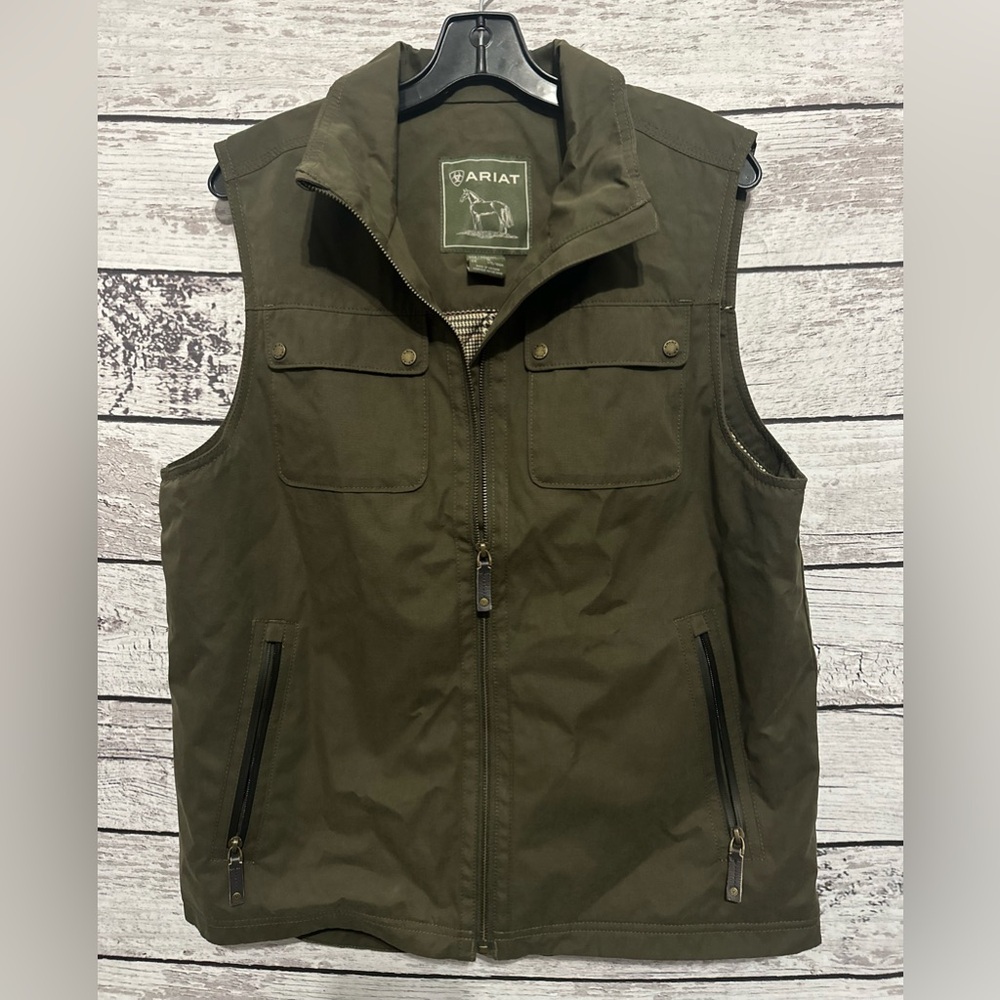 Ariat Men’s Argentium Insulated Vest